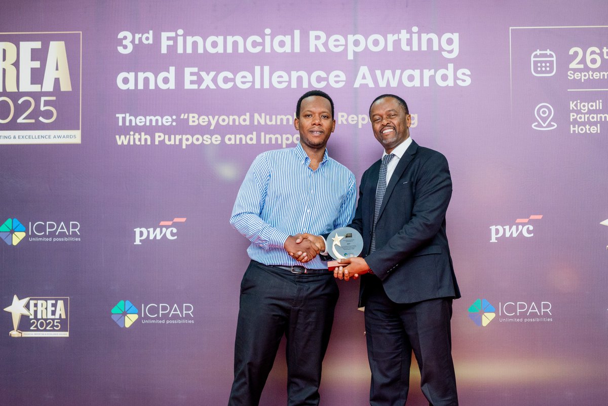 pwc_rw's tweet image. We are proud to have sponsored the #FREA Awards, hosted by ICPAR. Our Partner Mwangi Karanja highlighted the importance of this award in promoting continuous improvement in financial reporting. While reaffirming PwC’s deep commitment to the principles it embodies. #PwCRwanda