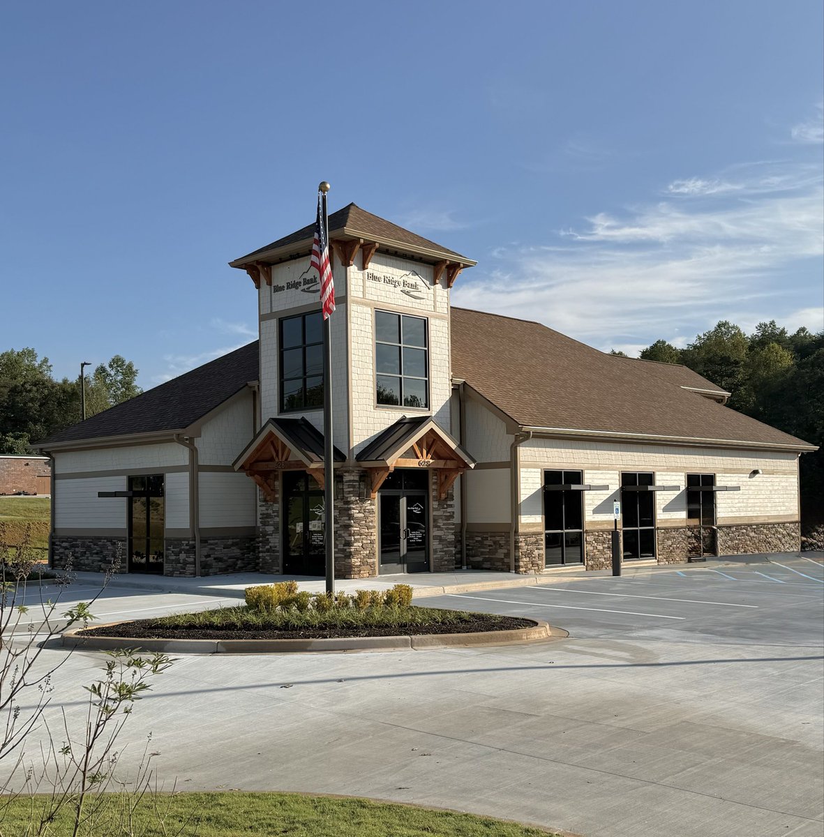 Our new Pickens branch is officially open! We look forward to welcoming you and continuing to provide the service you know and trust.

Please join us for our ribbon cutting celebration on Wednesday, October 1st at 11:30am.