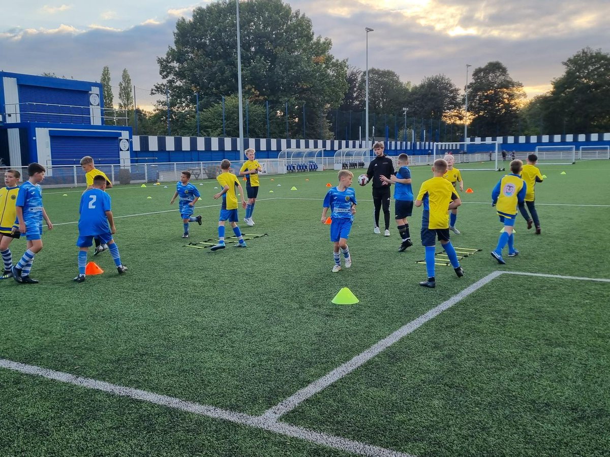 Pro90 Academy tweet media