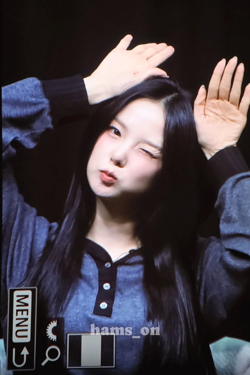 250930 에버라인 #케플러 #최유진

너무너무이뿌니..🥹

#YUJIN #KEP1ER #ユジン