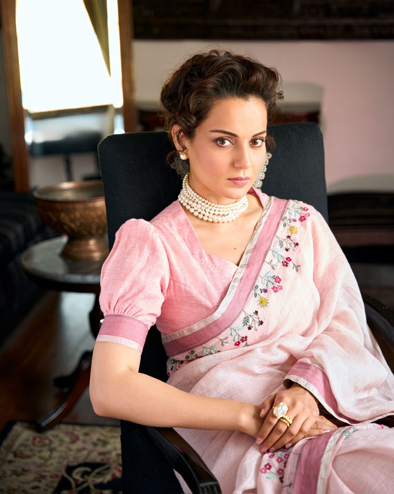 Kangana Ranaut — Bollywood’s Fierce Star & Voice | iiQ8 Actress
