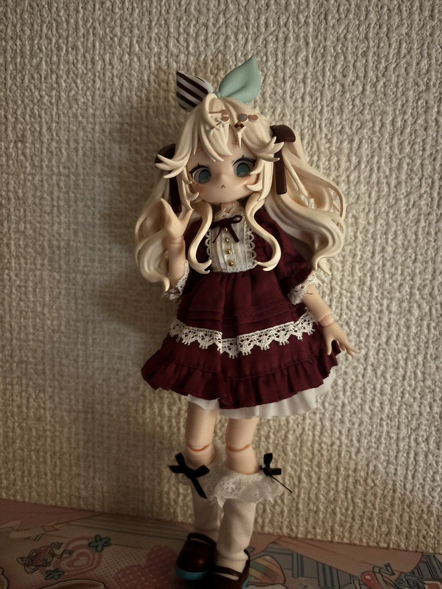 kokoro000onduru's tweet photo. デフォ衣装がかわいいのであんまやってないけど今後はめらちを色々着替えさせていこうと思いました。
めらちとの思い出はこれからだぜ(卒業つってんだろ) #Emelive https://t.co/4VZLaFPfE4