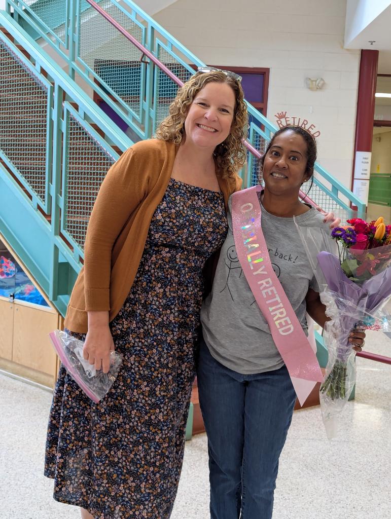 swsd_ccs's tweet photo. Today we celebrate Mrs. Deana Stone on her retirement day! We wish her well on her future adventures and will remember fondly all she has done in her career. Mrs. Stone, we will miss you! #SWSDproud #SWSD_ccs https://t.co/LHf5LDTNzj