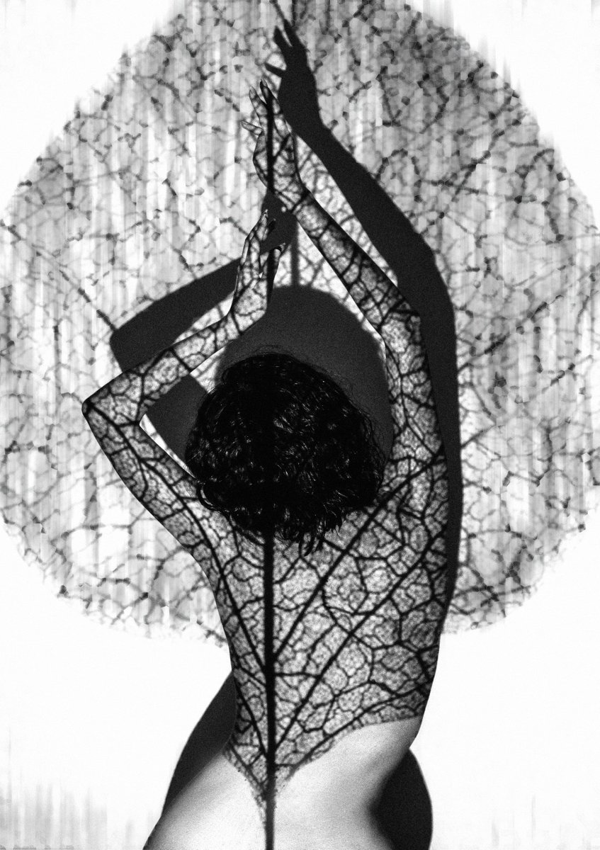 First one unlocked 😍

I want to happily share that first 1/1 minted by my friend and artist soul, <a href="/g8dgtlart/">g8digital</a> ✨ 

It's my honor having you on my side here &amp; I hope you liked this piece ❤️🫂

9/10 of 1/1s still available 🥰