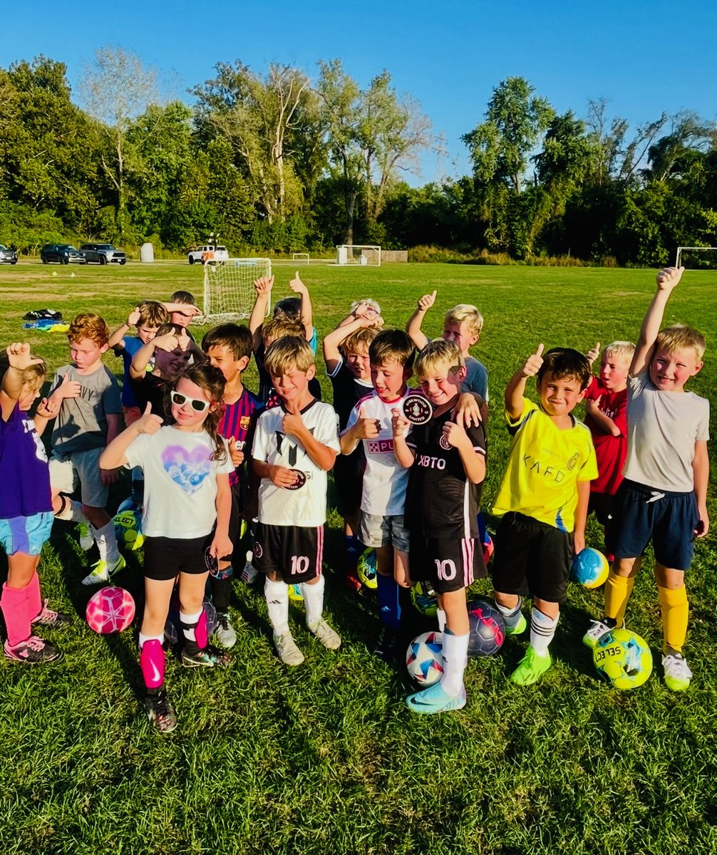 A great session for our White Track Juniors and Explorers! Led by our Technical Director, Adam Lapidus, these players are learning the basics of soccer to set them up for success as their soccer journey continues!

#WeAreKUSC #PlayerDevelopment
