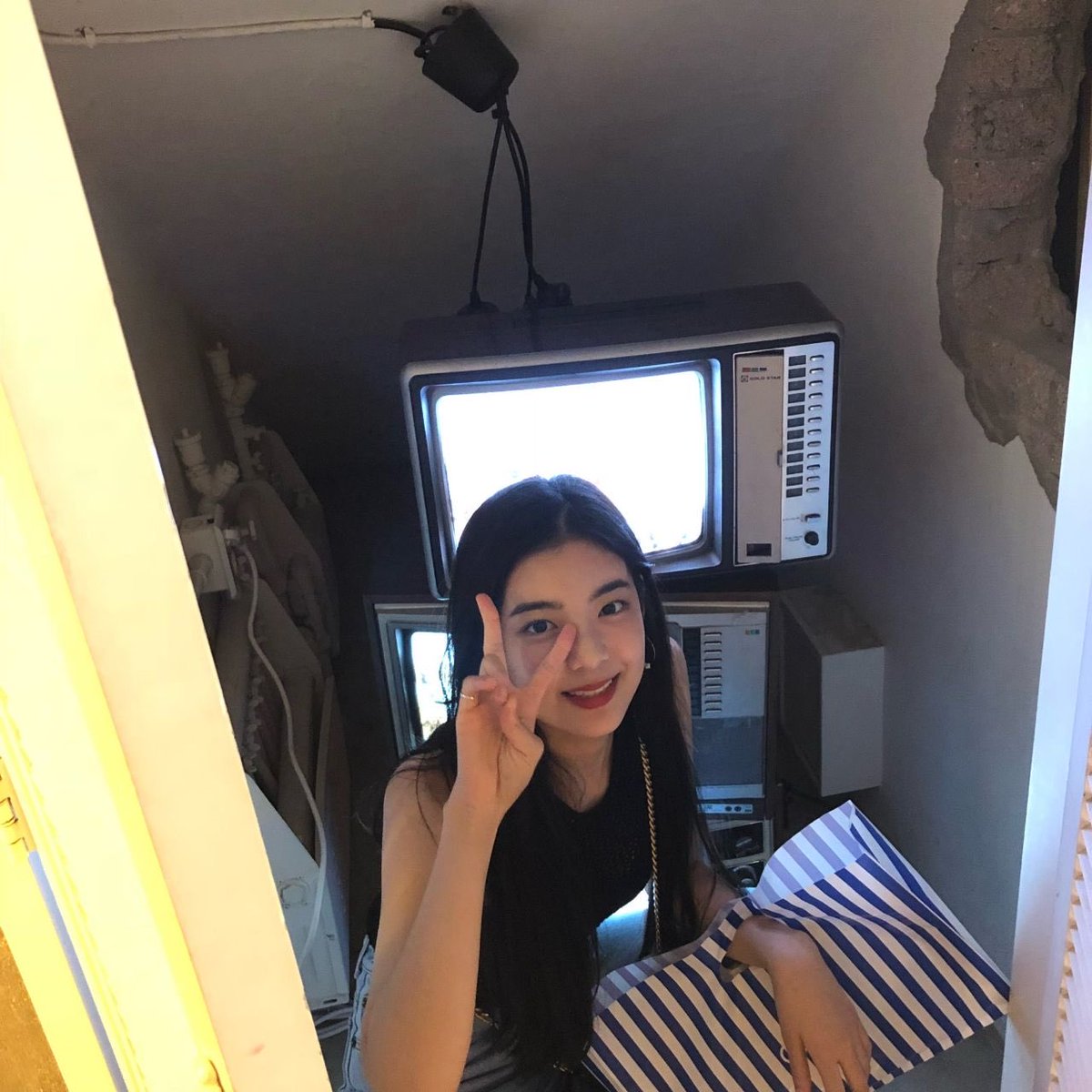itzybubblle's tweet image. [ 160222 ]  - 🍯