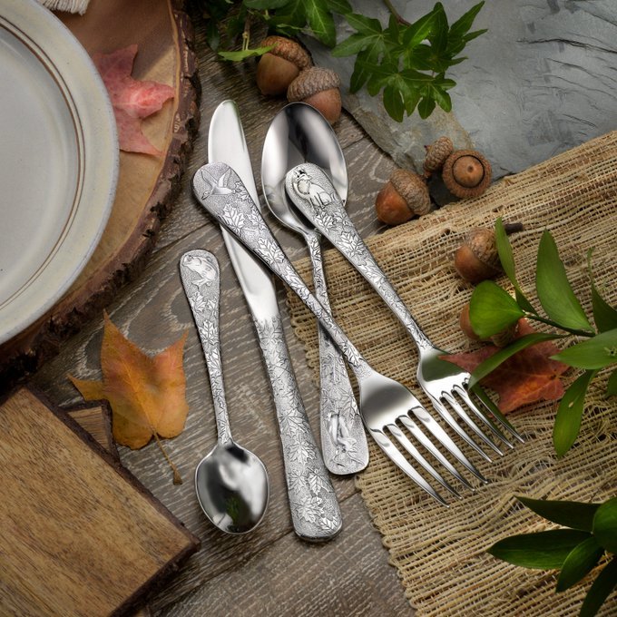 BuyDirectUSA's tweet image. 🍁 Fall’s in full swing! 🍂 Elevate your table with @LibertyTabletop’s American-made flatware—15% off featured patterns with code SEPTEMBER2025. 🛒 Shop 15 classic &amp;amp; modern designs before it ends today, 9/30! libertytabletop.com/product-catego… #FallEssentials