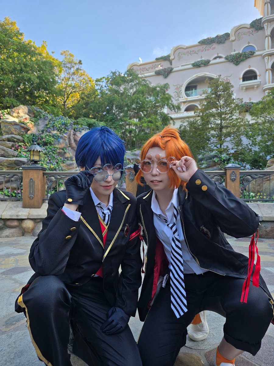 Cosplay twst

決めポーズ📸 
♦️ <a href="/_ground_87F/">ᶜʰⁱᵏᵃ</a>

 #Dハロ仮装
 #Dハロツイステ