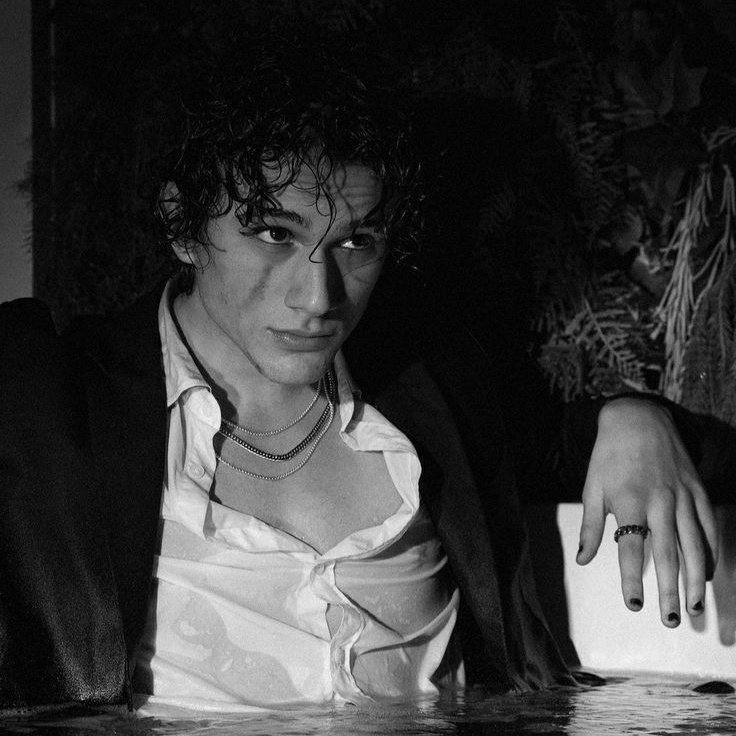 सरफिरा🌟 tweet media