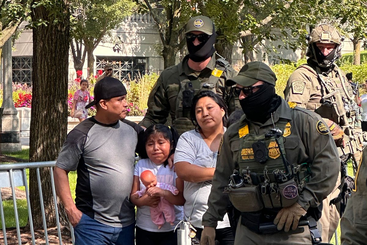 An immigrant family taken by federal agents Downtown has been separated in detention centers: "They’re locking up children." blockclubchi.co/4pOrdpw