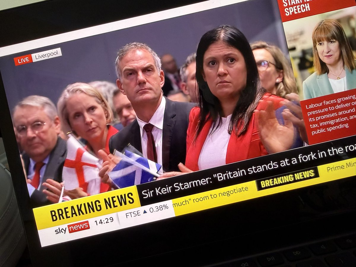 JayJacko's tweet image. Hang on, waving flags at the #LabourPartyConference! Are they all right wing fascists they call others waving or wearing the flag? Na, because it’s one rule for them and fuck everyone else. #LabourPartyConference #LabourParty #liars