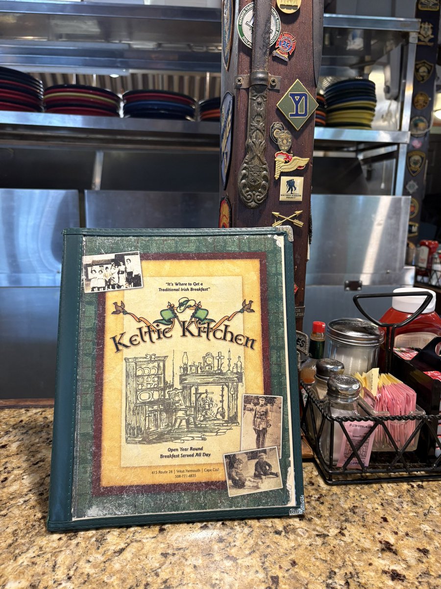 RedmondsRoom's tweet image. My dad was on my mind this morning 
So here I am, sitting at the counter for a traditional Irish breakfast 
#KelticKitchen #CapeCod