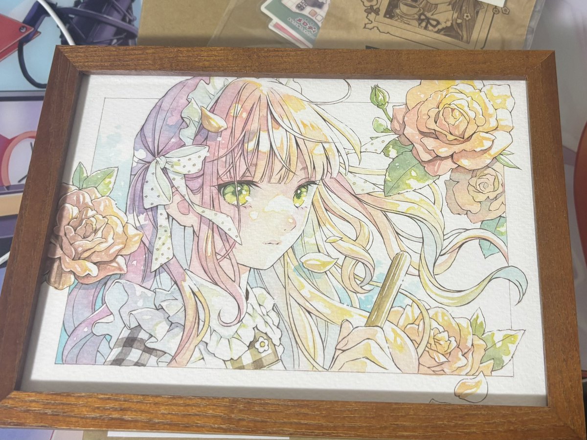 届いてから日数経ってしまいましたが、

<a href="/ichiniho_run/">いちにほ🌷</a> (いちにほ)さん　より

「星降る夜のシュガースター」
「薔薇庭園のお掃除」

原画展、通販での2点で贅沢なお迎えに。
ありがとうございます\( ˘ω˘ )/ﾔｯﾀｧ

一番の衝撃はポスカサイズのオマケでしたがそれはセルフ額装させて頂きます…