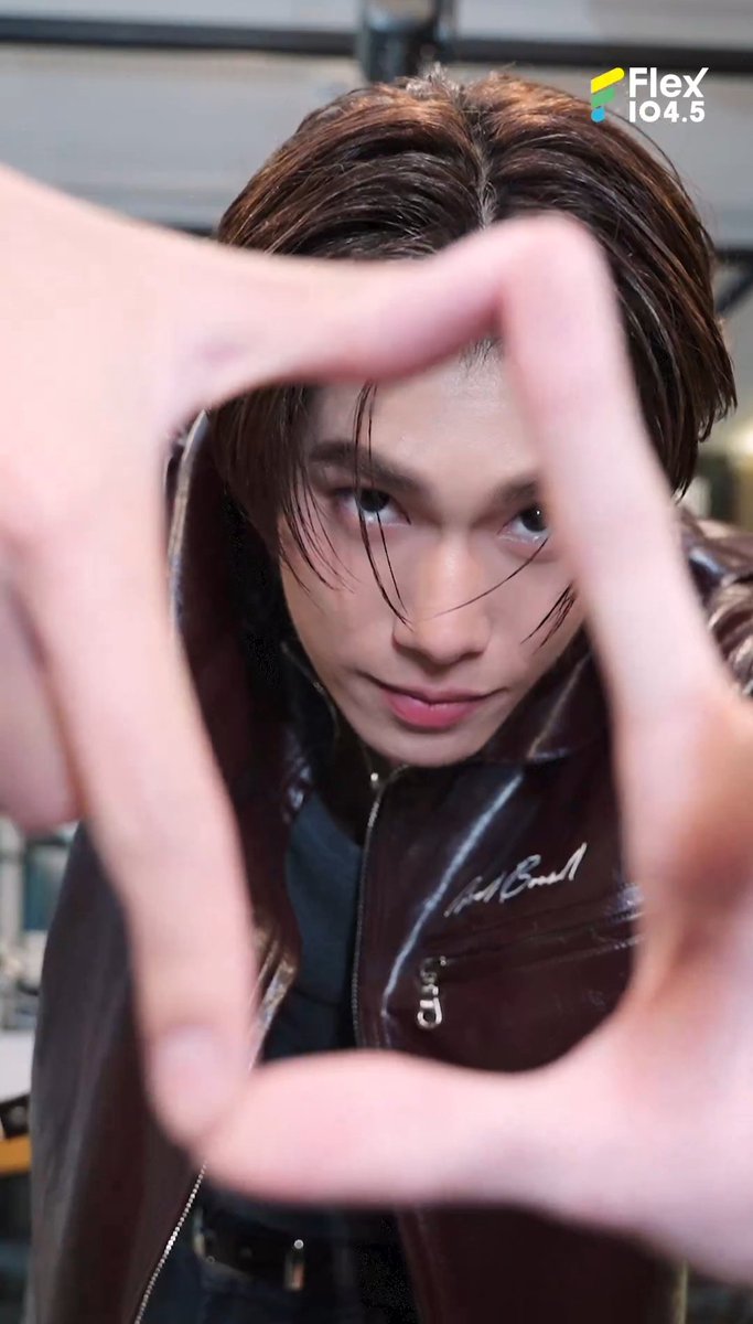 phuwin then and now #phuwintang 

LITTLE PHUWIN                       BIG PHUWIN