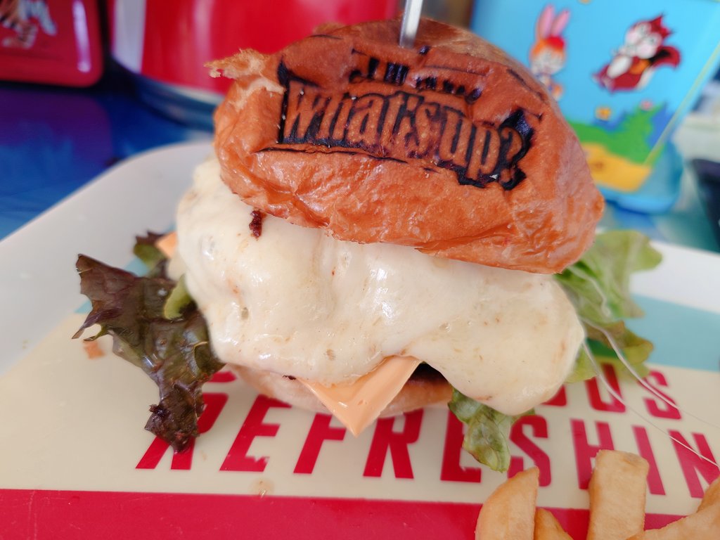 世界一高額なハンバーガーはオランダのお店で87万円らしいww🇳🇱

個人的にグルメバーガーといえばやっぱWhat's up?（石川県）なんだよね😋

#あの日本一は世界何位