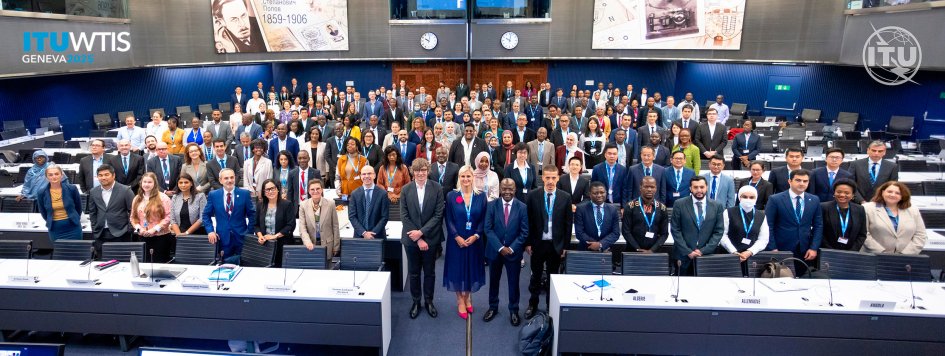 Presidente de URSEC participó en eventos internacionales de UIT sobre indicadores de telecomunicaciones en Ginebra gub.uy/unidad-regulad…