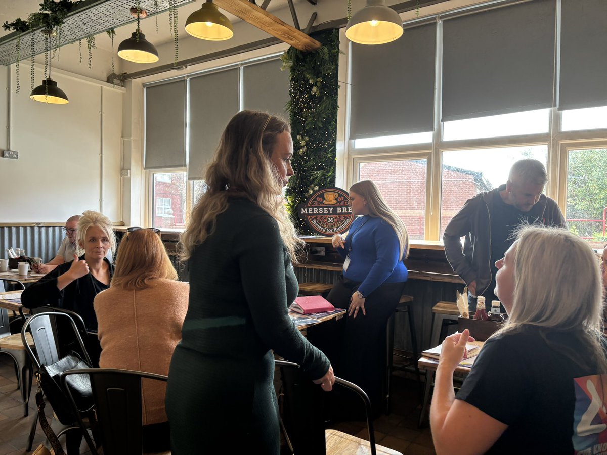 Our Community outreach Team were out today at <a href="/KnowsleyChamber/">Knowsley Chamber</a> Business Meet your Neighbours event 💜