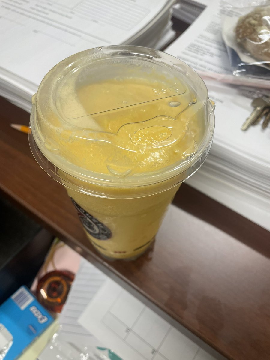 itsmetiffany33's tweet photo. @7BrewCoffee do you normally not cover you drinks when they are being delivered?? https://t.co/ihyeunSAWx