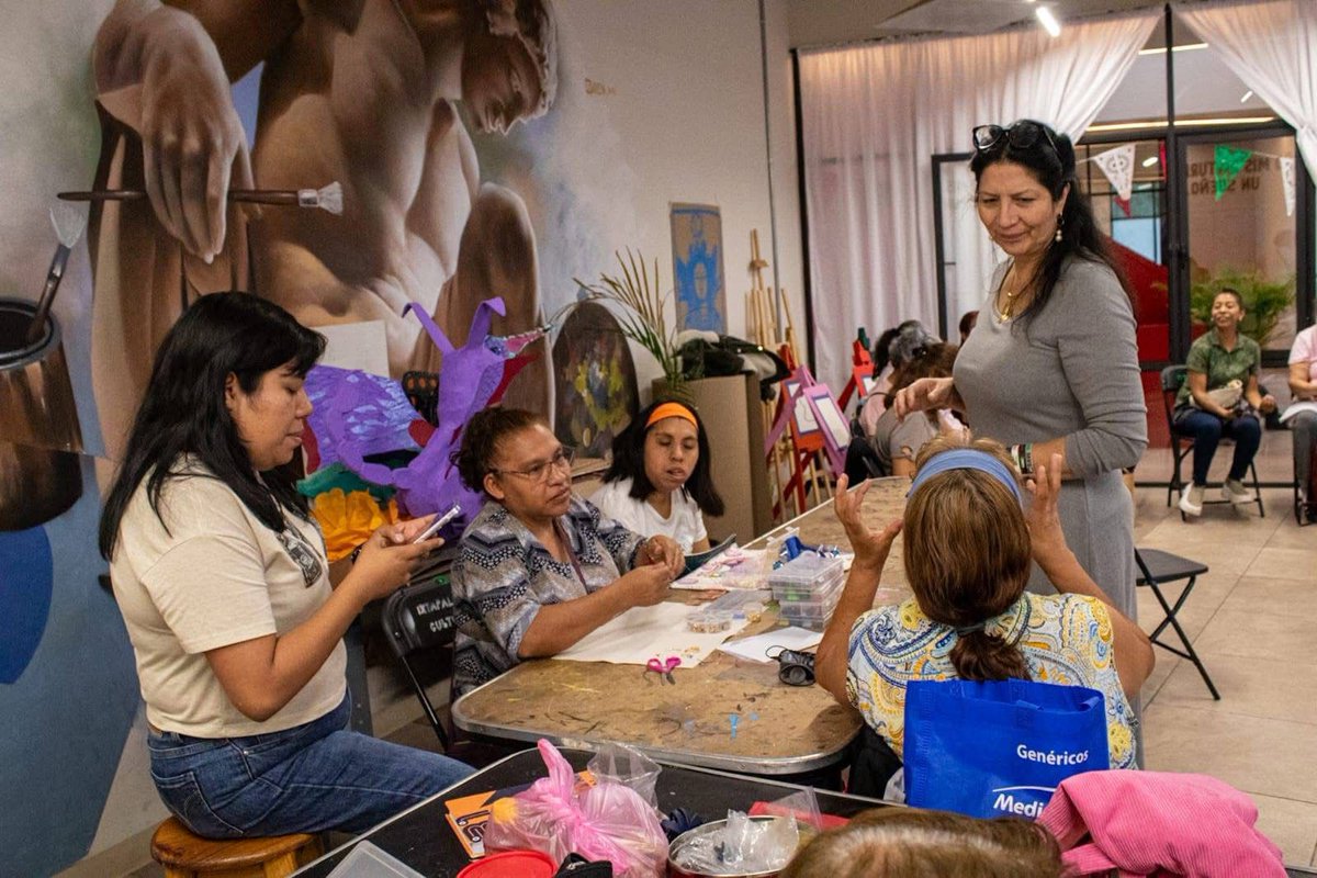 ClaraBrugadaM's tweet photo. ¡Me llena de alegría la distinción que otorga @onuhabitat a las UTOPÍAS de nuestra ciudad!

El premio “Pergamino de Honor” es fruto del trabajo colectivo que hemos realizado con un enfoque humanista y una visión profundamente comunitaria.

Las UTOPÍAS no son solo espacios públicos: son una respuesta humanitaria frente a la desigualdad, lugares donde niñas, niños, jóvenes, mujeres, personas mayores y con discapacidad encuentran acceso gratuito a cultura, deporte, educación y bienestar.

Son espacios modernos y transformadores de vidas, con instalaciones de primer nivel que fomentan el desarrollo integral, sobre todo de quienes históricamente han tenido menos oportunidades.

Seguiremos trabajando para que la ciudad cuente con 100 hermosas UTOPÍAS durante esta administración, porque cada una es un acto de justicia social y un puente hacia la paz y la dignidad.
