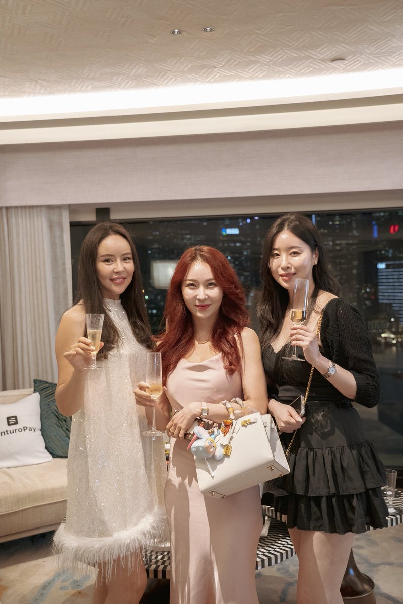 SenturoPay tweet media