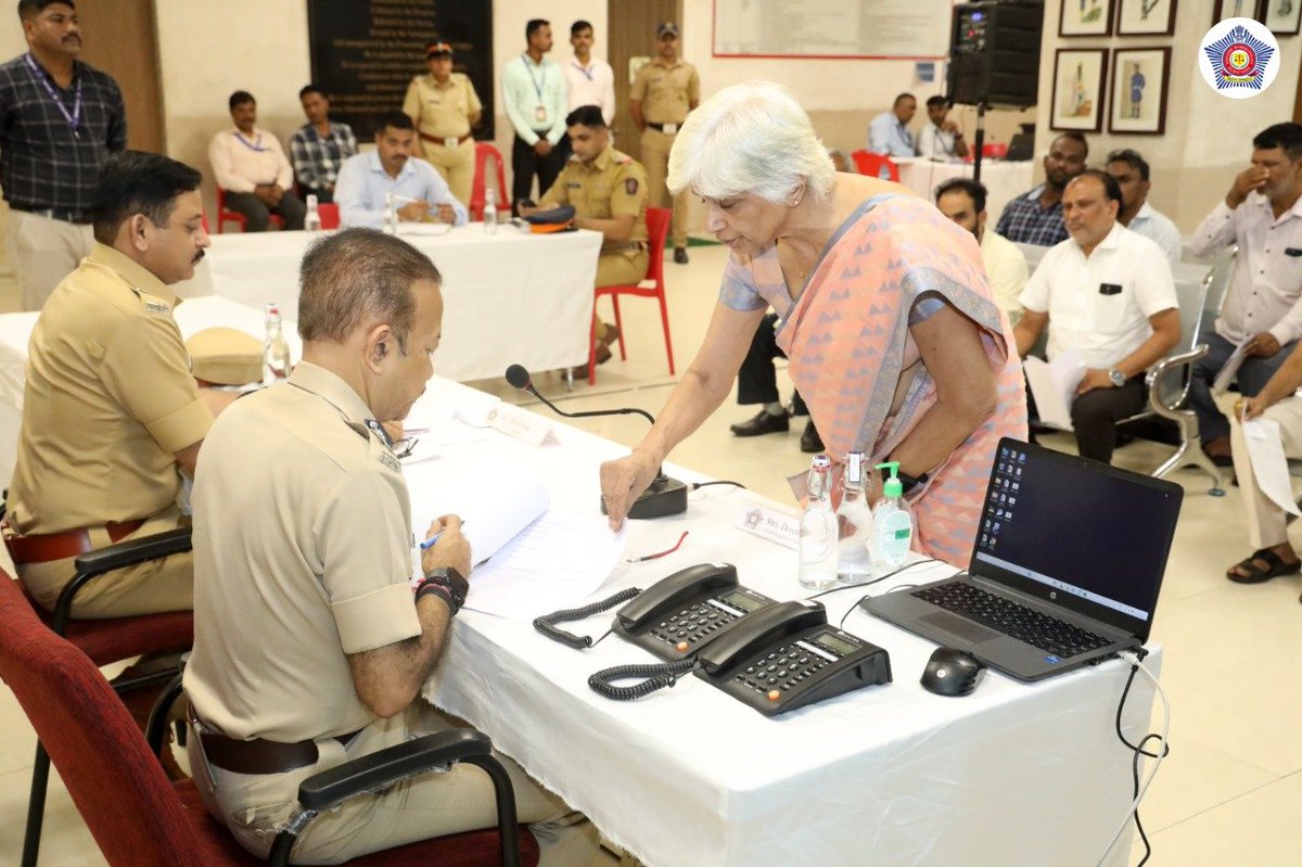 पोलीस आयुक्त, बृहन्मुंबई - CP Mumbai Police (@cpmumbaipolice) on Twitter photo Your concerns, Our Commitment!
Today, Mumbaikars from different walks of life, visited Mumbai Police Headquarters to share their concerns, suggestions, and grievances.
If you have any questions or want to raise any issues or concerns, you can meet me directly every Tuesday at Your concerns, Our Commitment!
Today, Mumbaikars from different walks of life, visited Mumbai Police Headquarters to share their concerns, suggestions, and grievances.
If you have any questions or want to raise any issues or concerns, you can meet me directly every Tuesday at