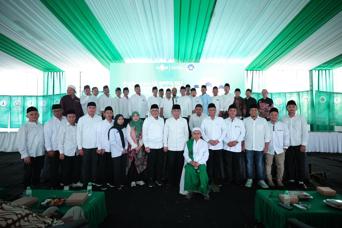 Kesehatan anak-anak kita tidak boleh dianggap sekadar angka di atas kertas. Mereka adalah jiwa, generasi penerus, dan masa depan Indonesia. Karena itu, kualitas program Makan Bergizi Gratis (MBG) harus benar-benar dijaga.

Hari ini, Selasa (30/9) bersama Waketum PBNU KH Amin Said