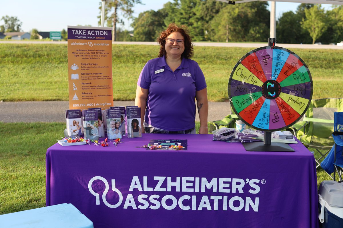 alzIOWA's tweet photo. Thank you @HubbellRealty for donating $23,000 to the Alzheimer's Association through the annual Extreme Golf Charity Classic to help #ENDALZ! 💜 https://t.co/Z2F00LdWUg