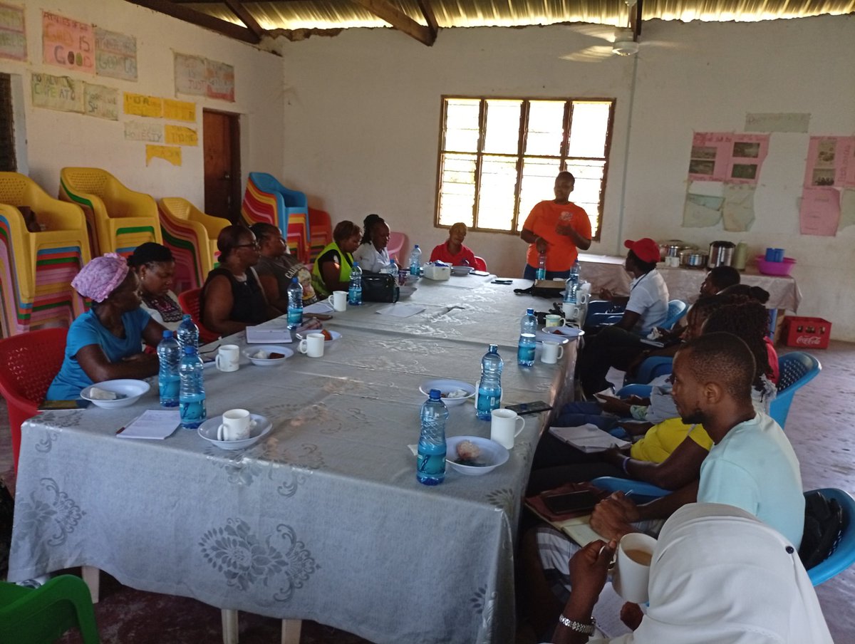 Today, we joined Bamburi Community stakeholders in planning Mental Health Day at Kiembeni Baptist church. Focusing on community-level mental health needs, collaboration for SDG Goal 3 and reducing stigma. Let's prioritize mental health together! #boldvoices  #LendYourVoiceforGood