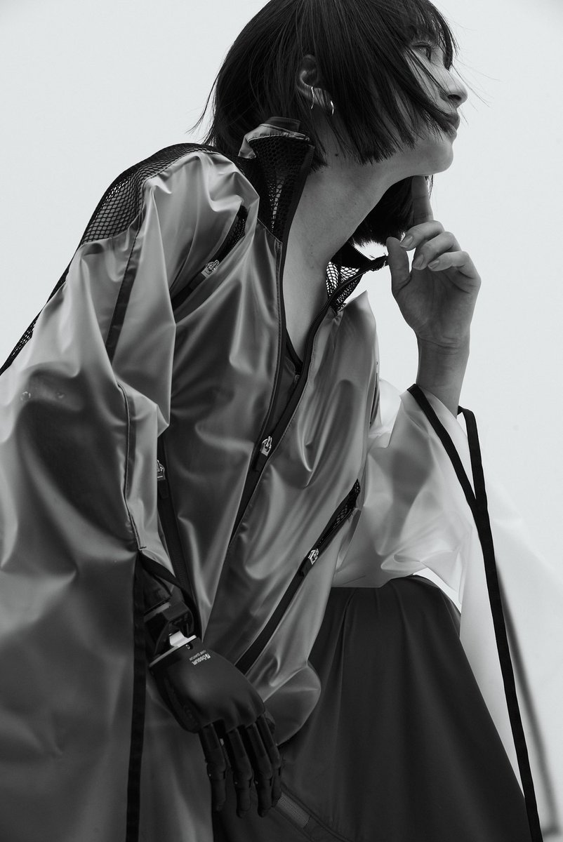 saetsuji's tweet image. BIFRUCATUM 
MEETS the FORM 

Thank you for having me!

Brand:BIFRUCATUM  
Designer:Naoko Kawamura 
Photographer: Minori Shibata
H/M:  Saki Yoshida