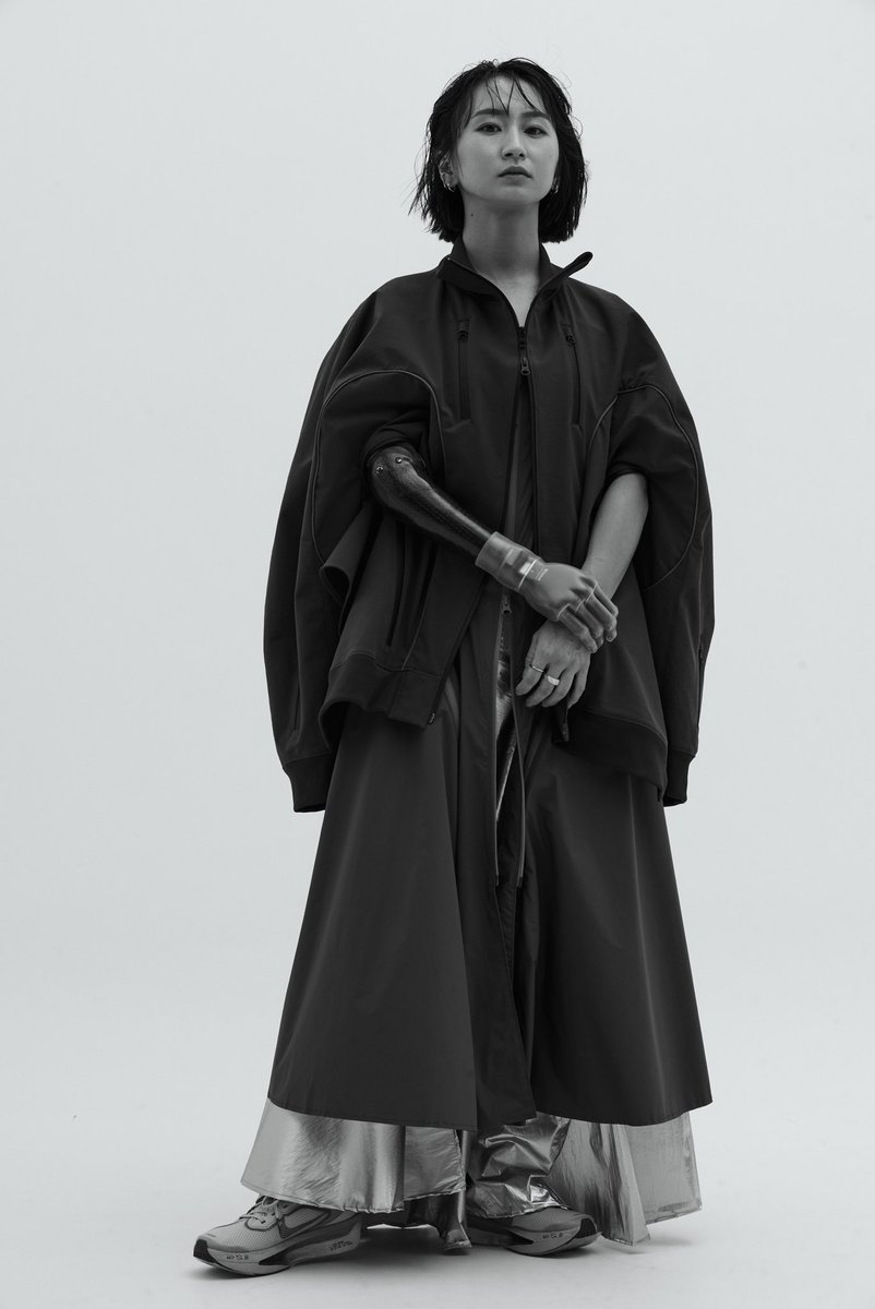 saetsuji's tweet image. BIFRUCATUM 
MEETS the FORM 

Thank you for having me!

Brand:BIFRUCATUM  
Designer:Naoko Kawamura 
Photographer: Minori Shibata
H/M:  Saki Yoshida