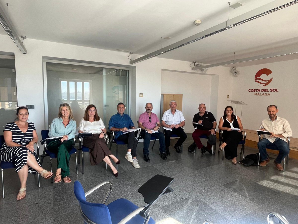 🌿Esta mañana nos hemos reunido, todos los Grupos de Desarrollo Rural de MÁLAGA, con <a href="/typcostadelsol/">Costa del Sol Málaga</a> para planificar el Plan de Acción 2026.
✈️ Promoción turística para todas nuestras comarcas.