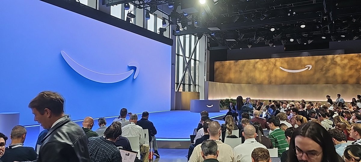 Ross Rubin tweet media