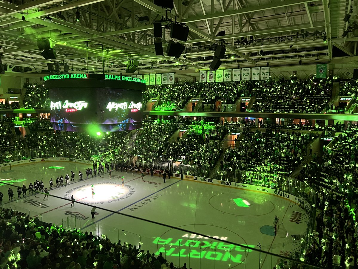RalphEngelstadArena tweet media