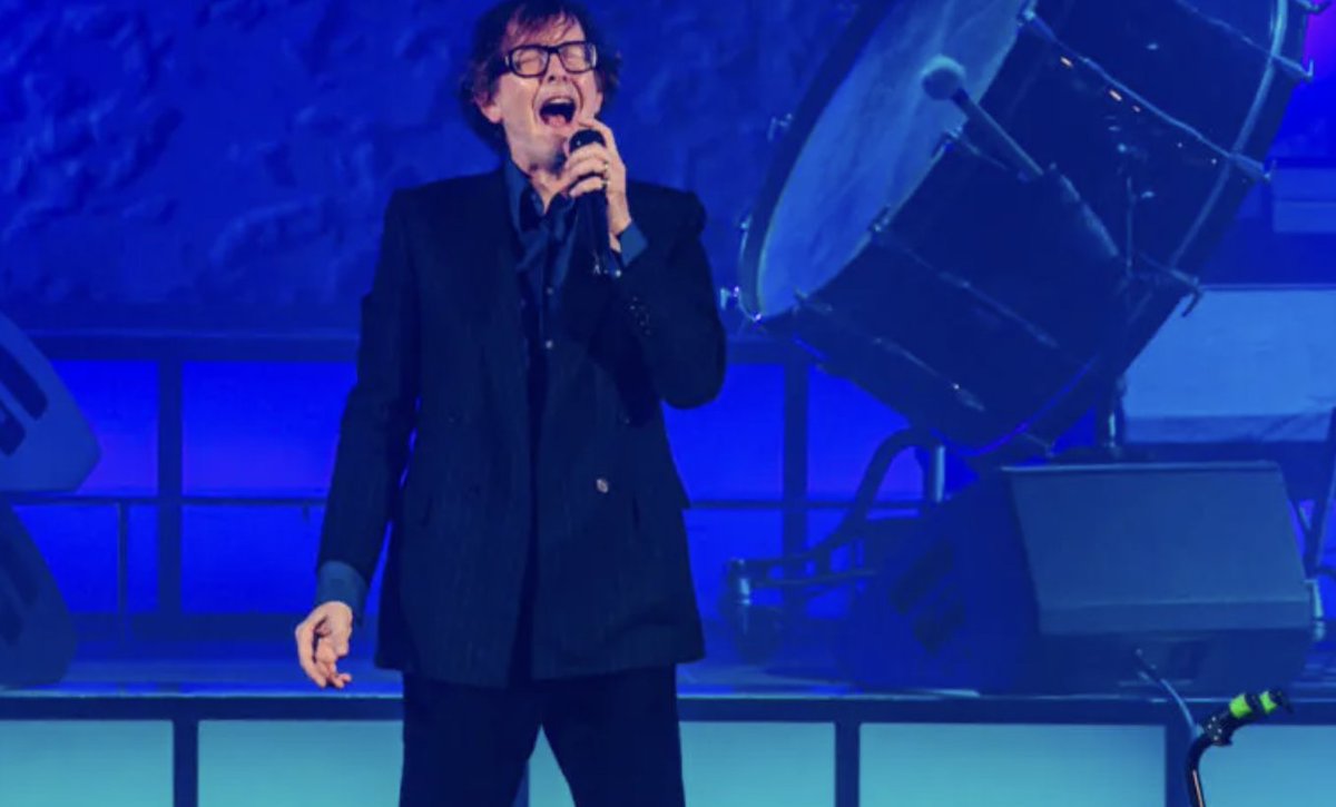 mxdwn's tweet image. #ICYMI: LIVE REVIEW: @welovepulp &amp;amp; @lcdsoundsystem at @HollywoodBowl 

music.mxdwn.com/2025/09/27/rev… 

#pulpband #lcdsoundsystem #hollywoodbowl