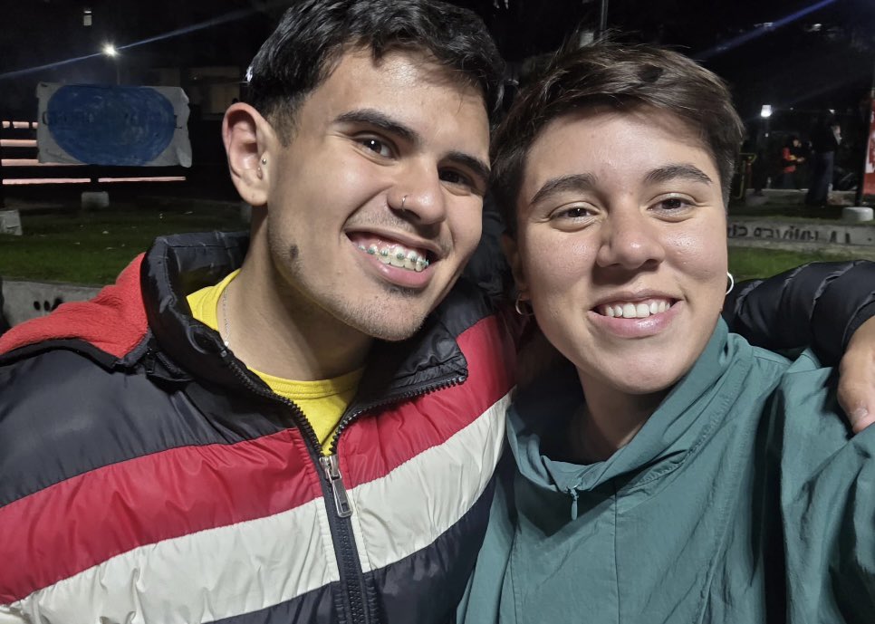 marcokeogan's tweet photo. EL ORGULLO DE PERTENECER 💛

A pesar de la VIOLENCIA por parte del KIRCHNERISMO y la IZQUIERDA en la Facultad de Humanidades,obtuvimos 110 votos en el Centro de Estudiantesy el 22,4% en Ciencia Política.

Arranqué a militar en diciembre de 2019 y tengo claro que de acá no me voy. https://t.co/sPPWiZFjEE