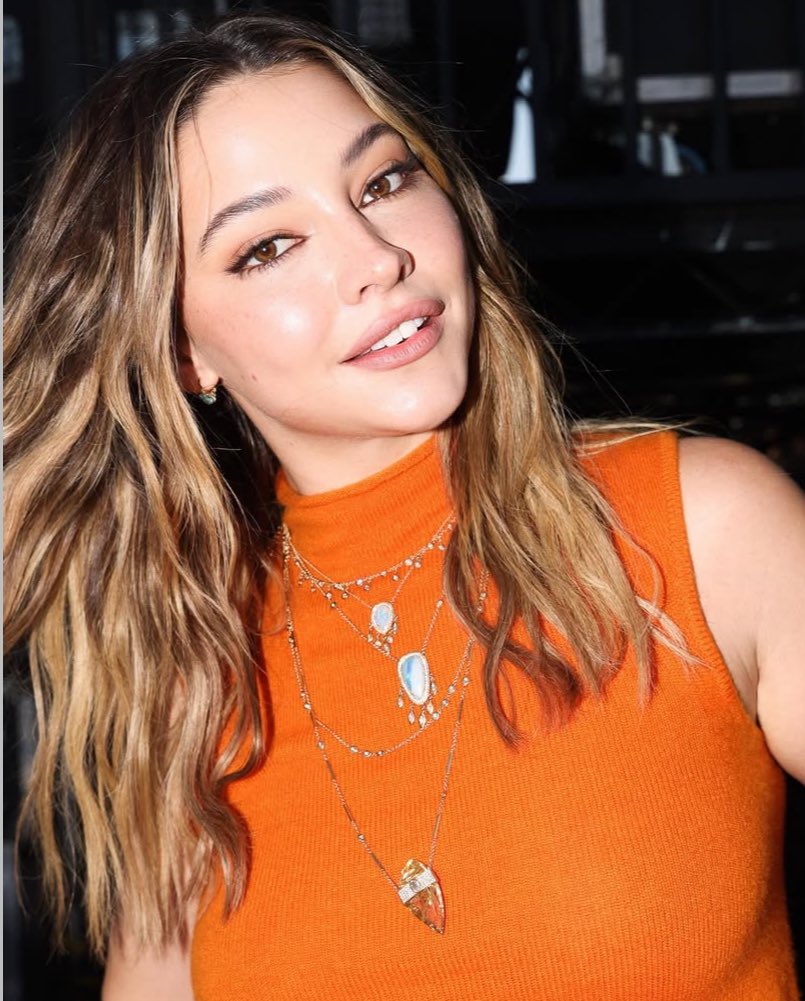 madelyn cline, the girl of your dreams.