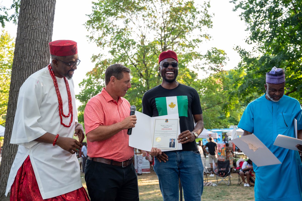 effodu's tweet image. Grateful to have received the 2025 Headlamp Award for Research Excellence in Artificial Intelligence and Law, in recognition of contributions toward reshaping communities in line with @UN's @SDG2030, celebrated by the Mayor of Brampton, Ontario and the High Commissioner to Canada