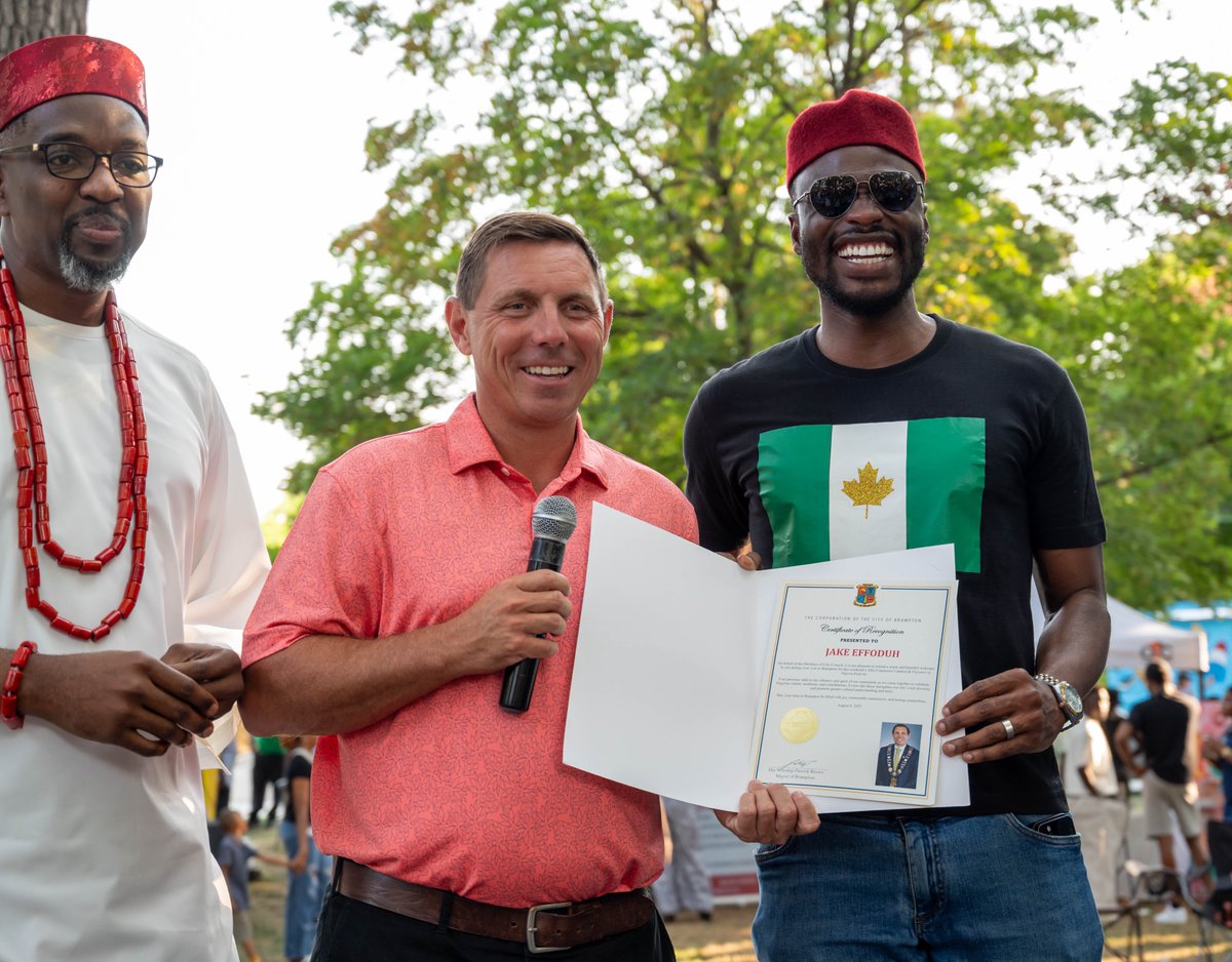 effodu's tweet image. Grateful to have received the 2025 Headlamp Award for Research Excellence in Artificial Intelligence and Law, in recognition of contributions toward reshaping communities in line with @UN's @SDG2030, celebrated by the Mayor of Brampton, Ontario and the High Commissioner to Canada