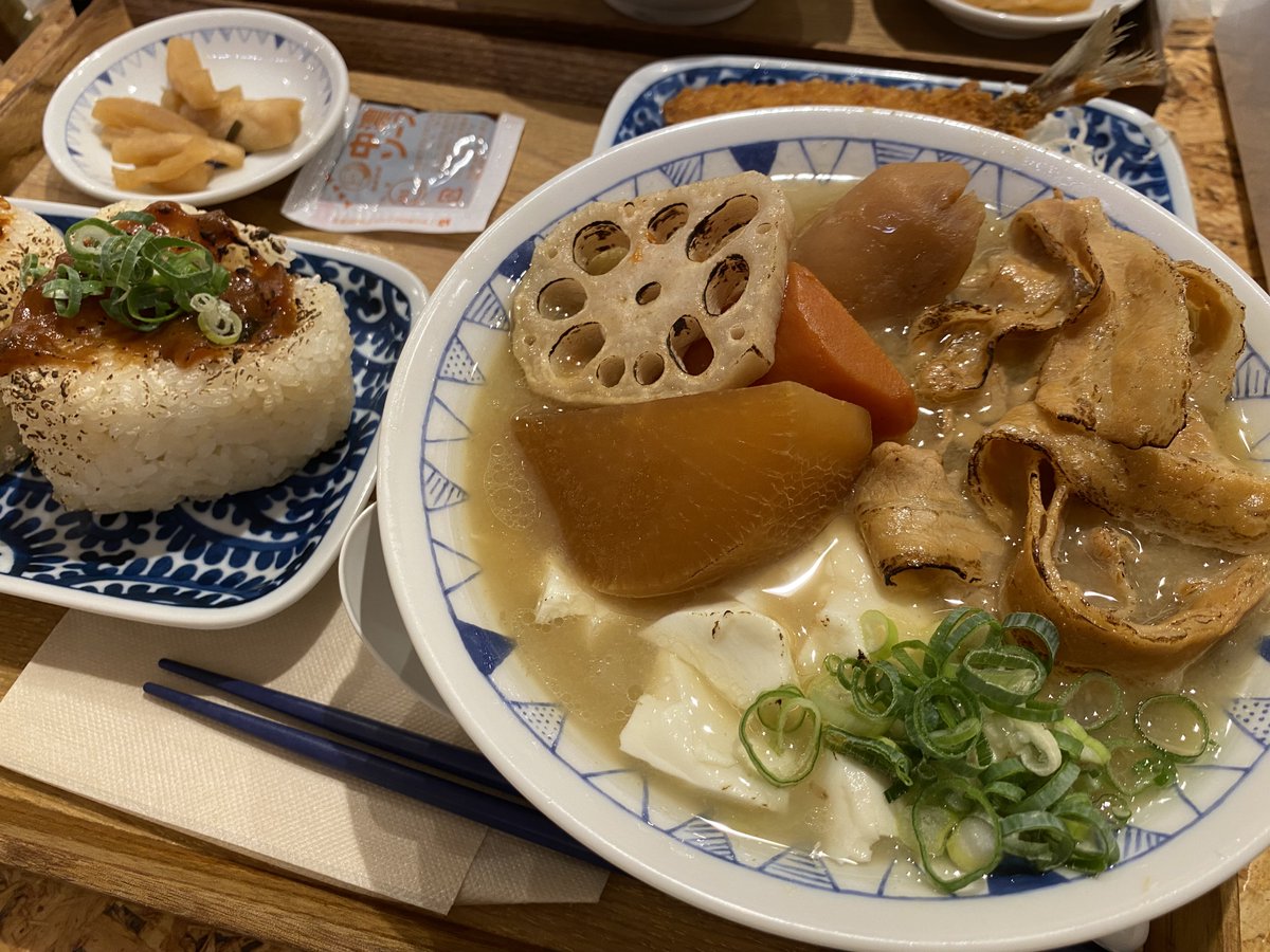 おはようございます。豚汁がおいしい季節になってきました🐷
ブヒ