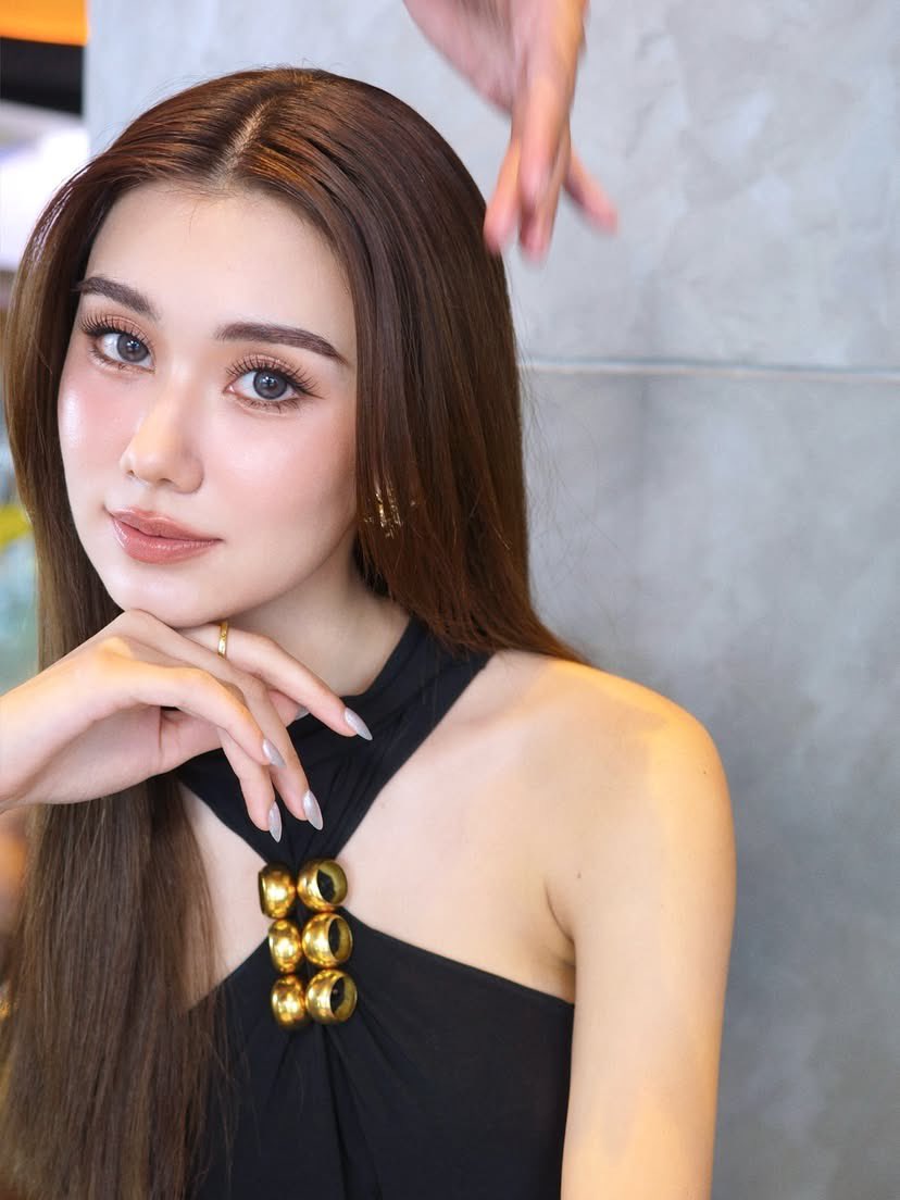 lalinastagram's tweet photo. [📸] jiranet_makeup — 8P
250930

GALA TEEYOD3 X LENAMIU
#ธี่หยด3xลีน่าหมิว 
#lalinalena 
#ลีน่าลลินา 
@lena__lorena https://t.co/AkkXaQemEH
