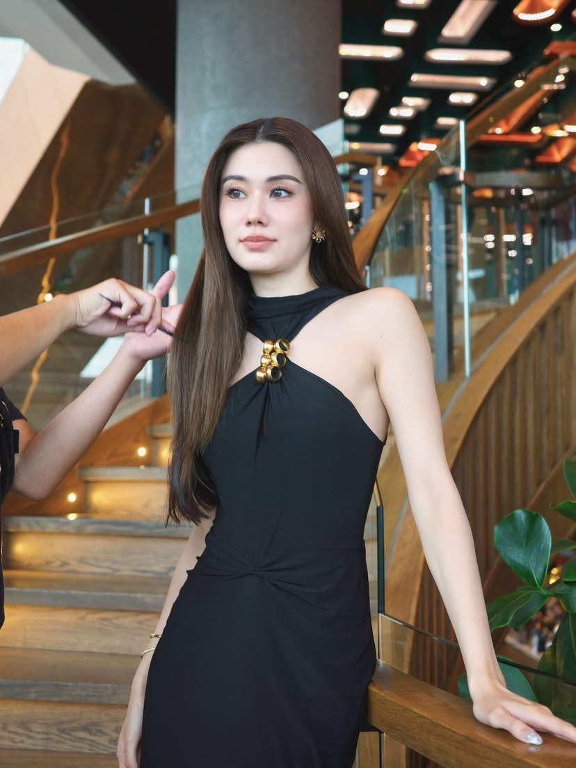 lalinastagram's tweet photo. [📸] jiranet_makeup — 8P
250930

GALA TEEYOD3 X LENAMIU
#ธี่หยด3xลีน่าหมิว 
#lalinalena 
#ลีน่าลลินา 
@lena__lorena https://t.co/AkkXaQemEH