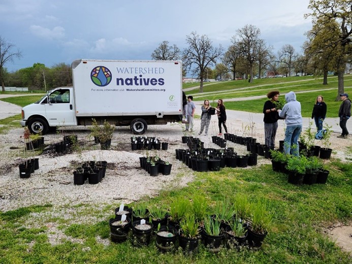 MoDNR's tweet image. It’s #SourceWaterProtectionWeek! Help us celebrate by recognizing the critical role our rivers, lakes and aquifers play in delivering safe, reliable drinking water.

Read how one Missouri community used the power of collaboration to #ProtectTheSource. ow.ly/yp5A50X28SW
