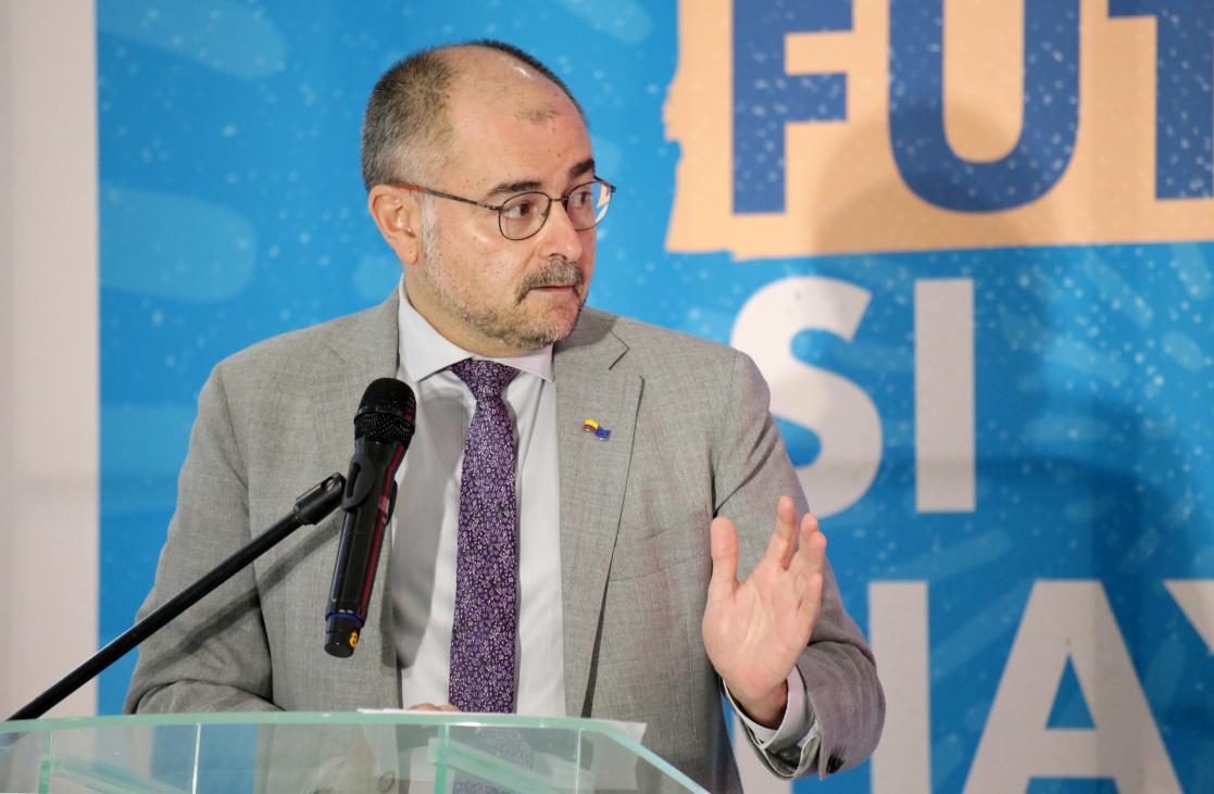 The new EU Special Envoy for Afghanistan <a href="/GBertrand_UE/">Gilles Bertrand 🇪🇺</a> will lead efforts to support the Afghan people, especially women and girls’ rights and facilitate humanitarian aid and regional stability.

Find out more about Gilles Bertrand here: link.europa.eu/TvCbX8