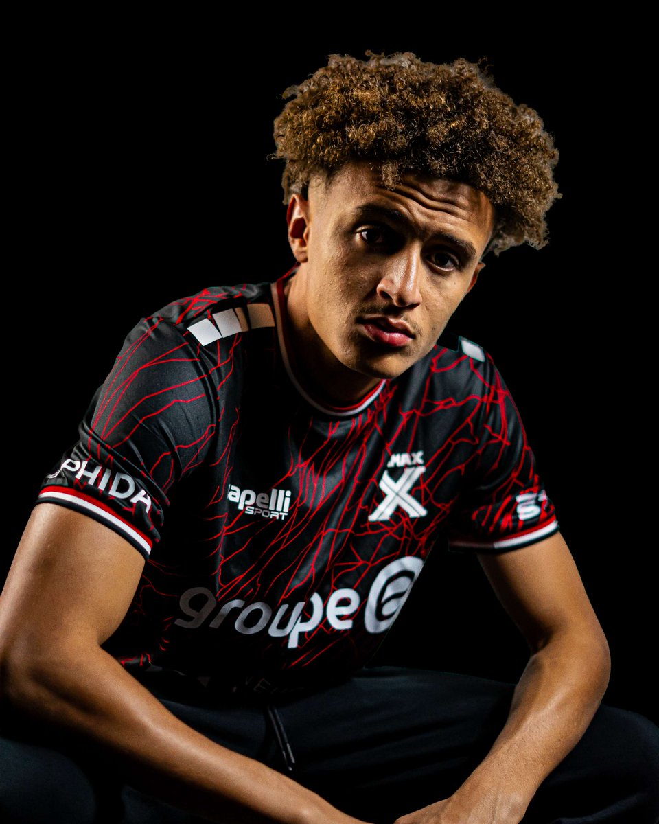 XamaxFCS's tweet image. 🎭

#SangRougeNoir #FDV