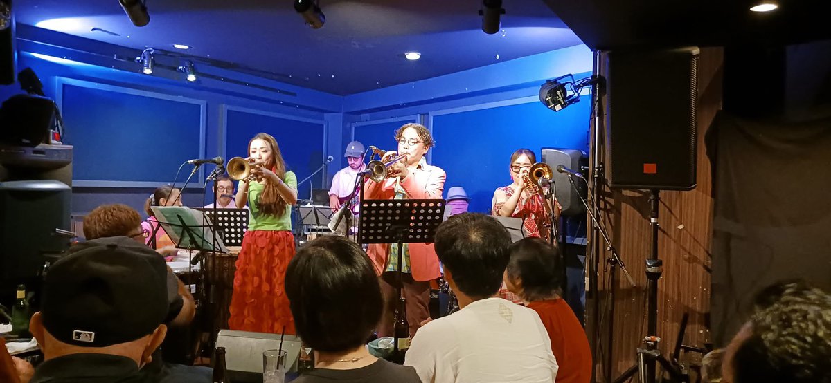 abramisando_'s tweet image. 2025.9.29
¡Abramisando!
「長月、にくの日、アブラミの日。」
@CONTONTONVIVO2 
沢山のお客様にご来場頂きありがとうございました！！✨
初お披露目の新曲もお楽しみ頂けましたでしょうか？
早くも年内のアブラミライブはここまでになってしまいそうですが、またお目にかかれる日まで精進します💪