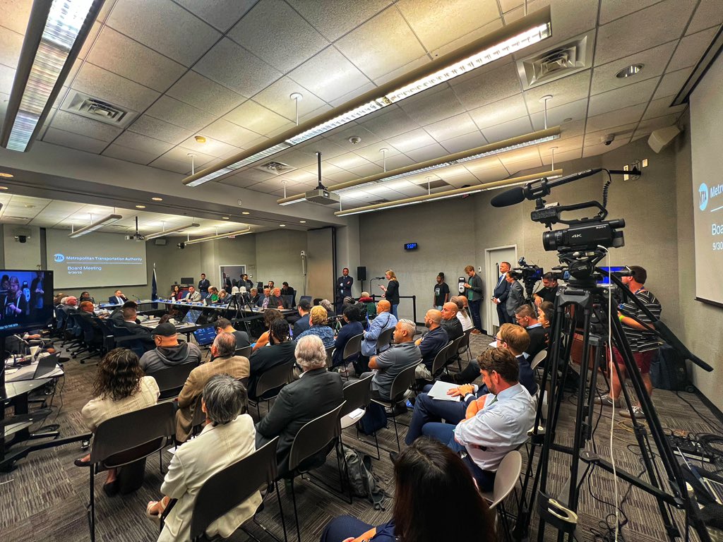 MahsaWho's tweet image. Happening now: @MTA Board Meeting underway in Brooklyn.

@elijahwestbrook @CBSNewYork 

#cbsnews #cbsnewyork