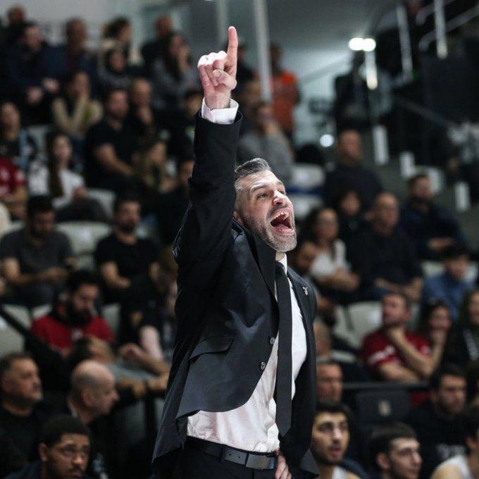 Beşiktaş Gain Başantrenörü Dusan Alimpijevic, Sırbistan Milli Takımı'nı da çalıştıracak.