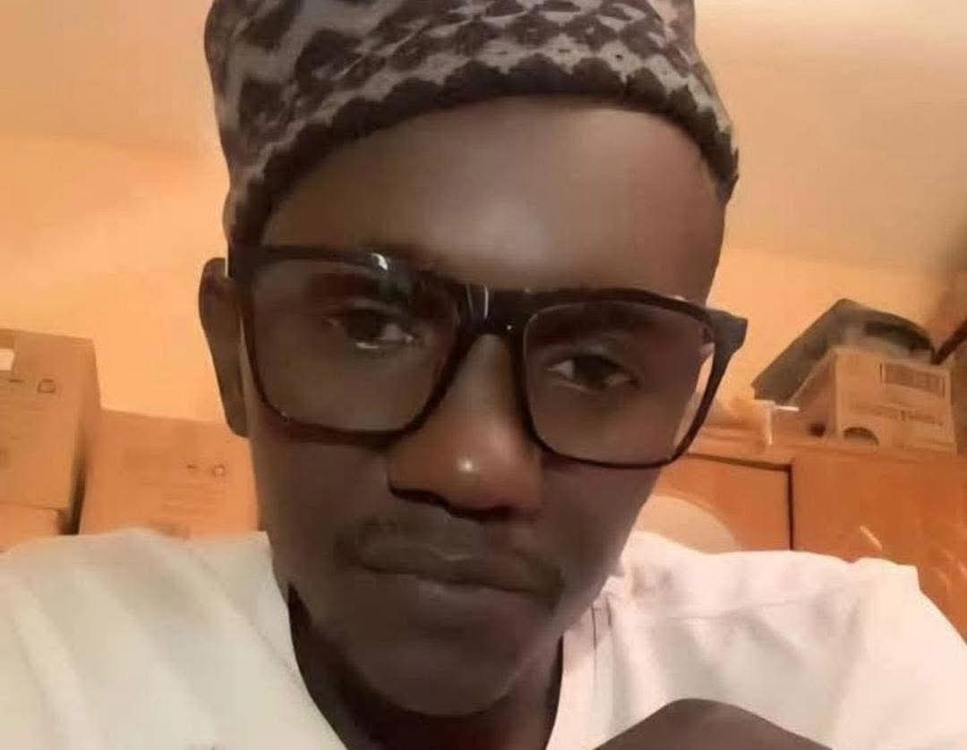 DembaMendy's tweet photo. L’arrestation des patriotes est une ignominie. Si les dirigeants ne prennent pas garde, les choses pourraient devenir pernicieuses pour eux
Soutien total à toi patriote 
On reste patriote à vie 🇸🇳🇸🇳🇸🇳🇸🇳
Sénégal mo niou nior 🇸🇳
100% Pros https://t.co/CC2hmwToj5