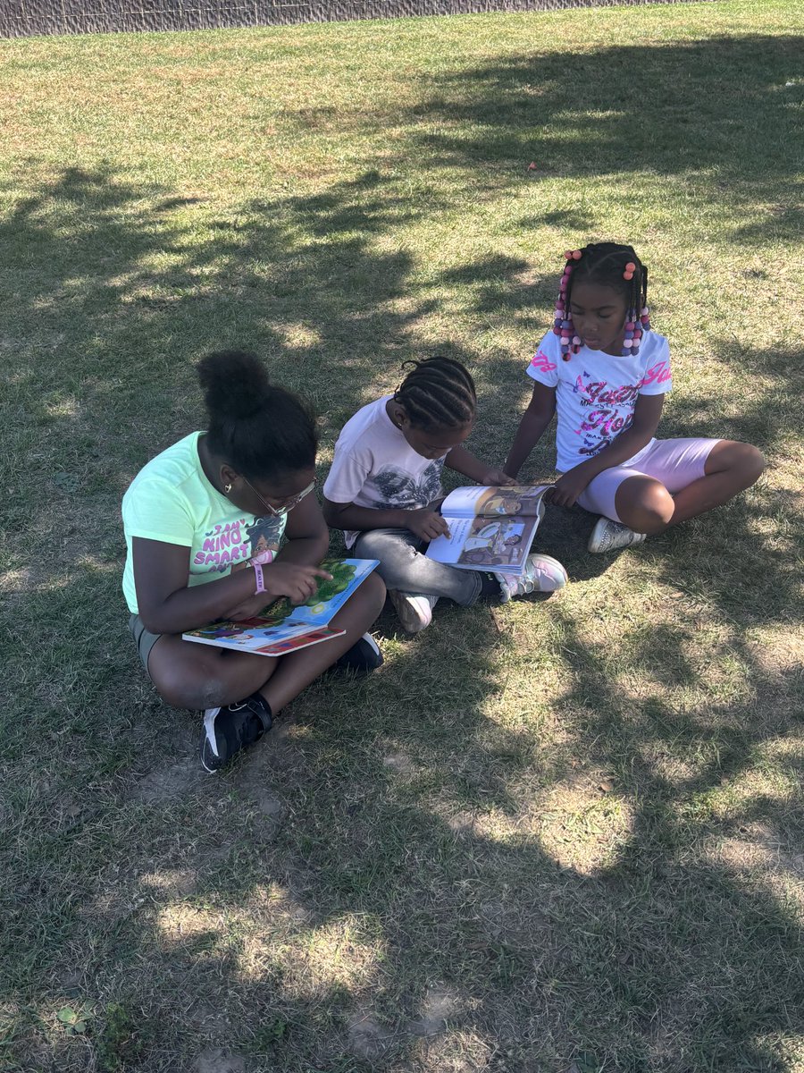 Read with a Hero <a href="/DELCBlue/">Blue Academy</a> <a href="/MSDDecatur/">MSD Decatur</a>