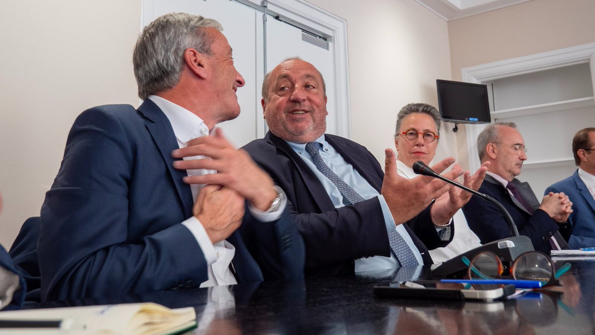 DeputesDem's tweet image. Reprise de nos réunions de groupe ce matin autour de notre président @MFesneau ! ✍️

À l&apos;ordre du jour : composition du Bureau de l’Assemblée nationale, des commissions et cap sur nos priorités législatives et budgétaires.